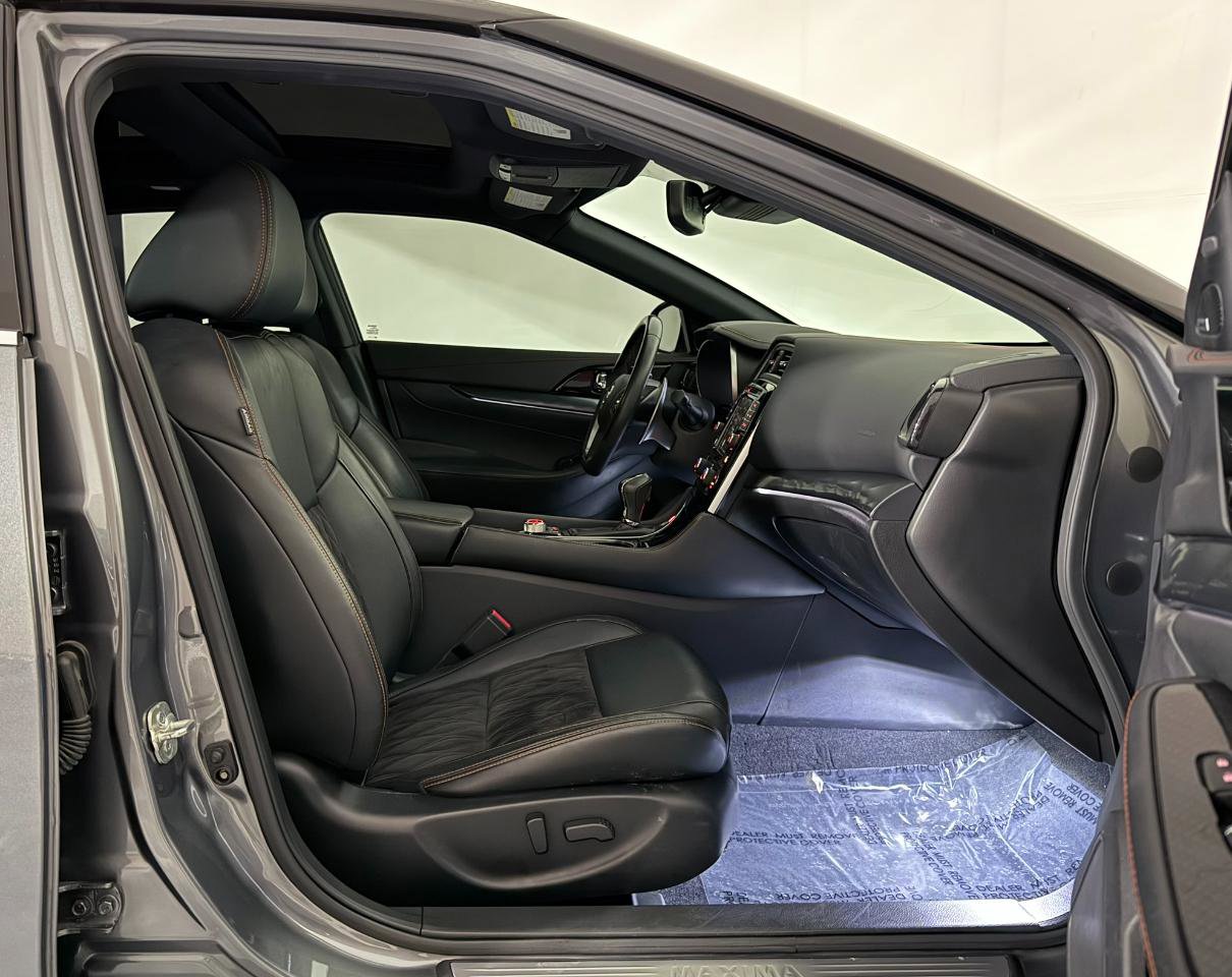 Used 2020 Nissan Maxima SR w/ Sport Mat Group FWD image 25