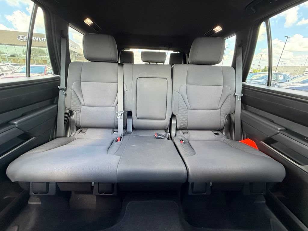 Used 2025 Toyota Sequoia SR5 AWD/4WD image 31