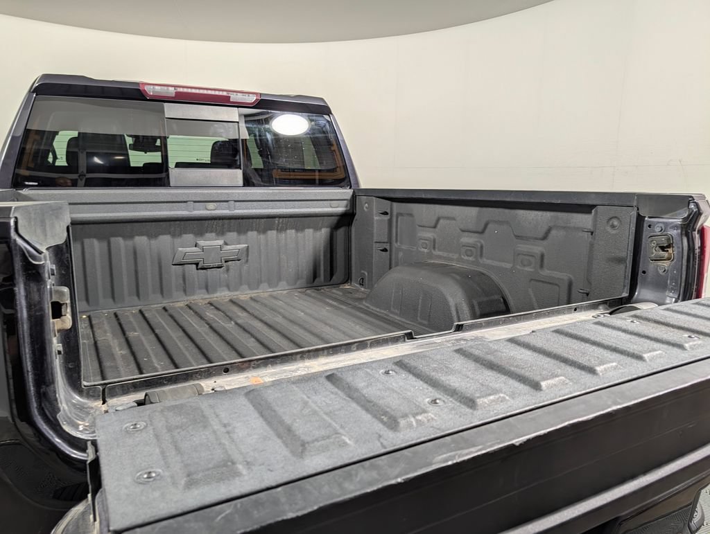 Used 2022 Chevrolet Silverado 1500 RST AWD/4WD image 6