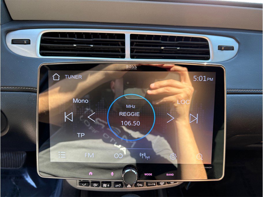 Used 2015 Chevrolet Camaro LS RWD image 23