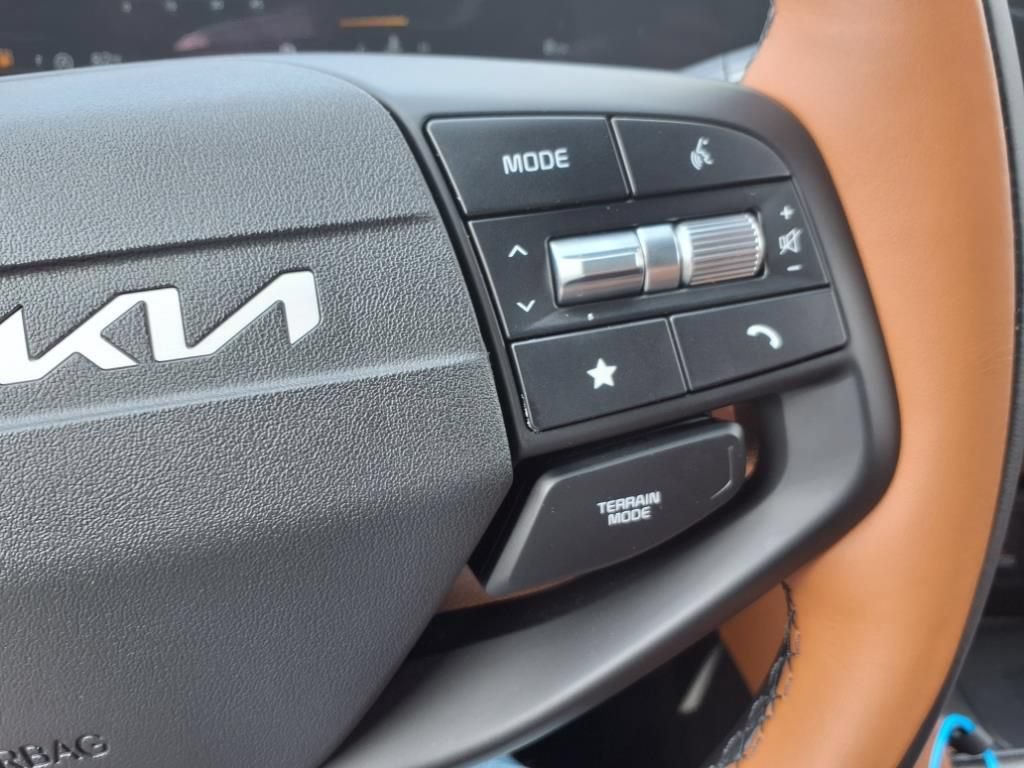 New 2026 Kia Sportage X-Line w/ X-Line Technology Package AWD/4WD image 25