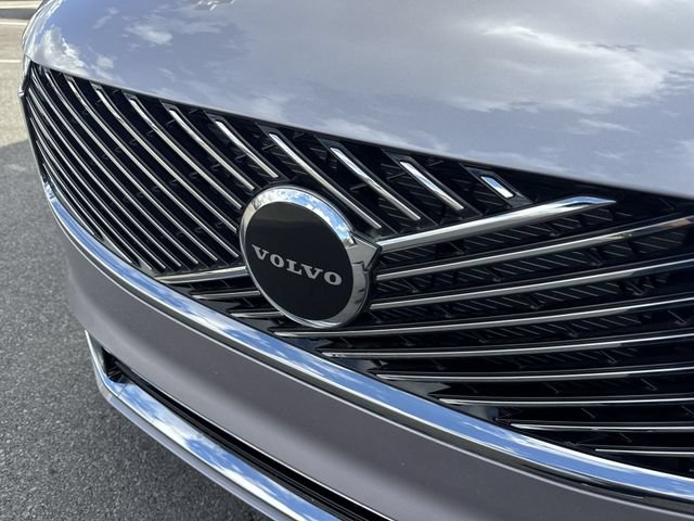 New 2026 Volvo XC90 B6 Core w/ Protection Package AWD/4WD image 29