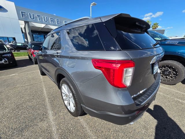 Used 2024 Ford Explorer Platinum w/ Technology Package AWD/4WD image 3