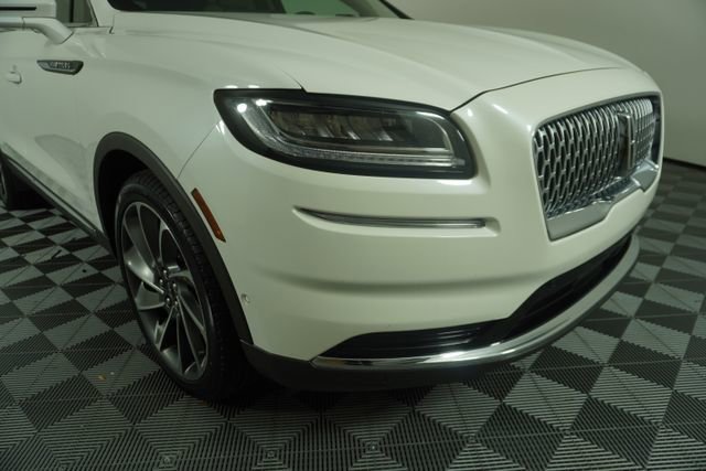 Used 2022 Lincoln Nautilus Reserve w/ Equipment Group 201A image 10