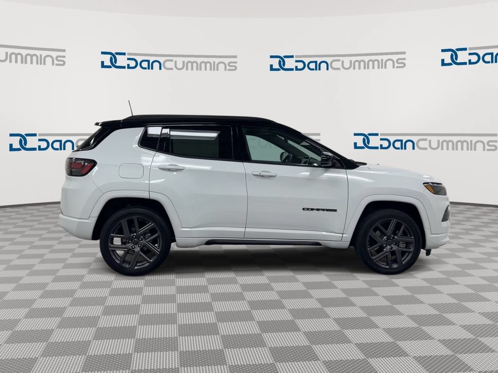 Used 2025 Jeep Compass Limited w/ High Altitude Package AWD/4WD image 9
