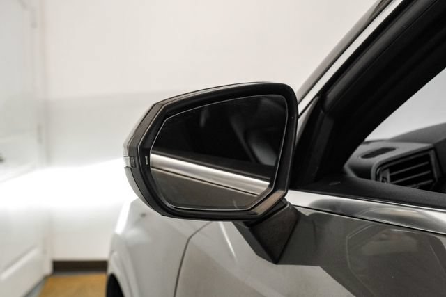 Used 2022 Audi Q3 2.0T Premium AWD/4WD image 35