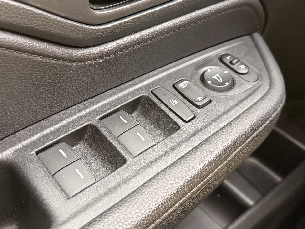 Used 2023 Honda Odyssey EX-L image 20