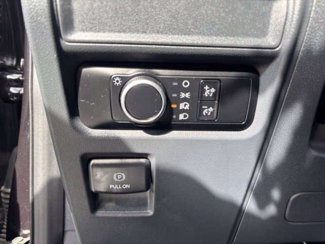 Used 2024 Ford Expedition XLT AWD/4WD image 17
