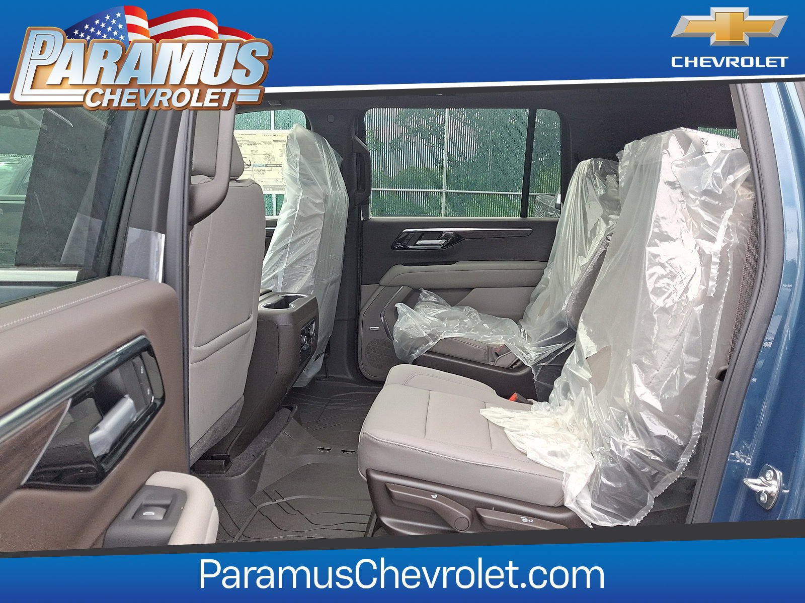 New 2026 Chevrolet Suburban LT w/ Comfort Package AWD/4WD image 6