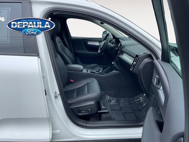 Used 2021 Volvo XC40 T5 Momentum AWD/4WD image 19