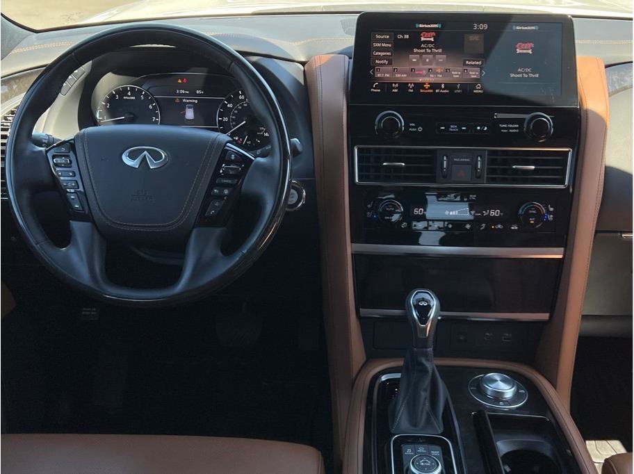 Used 2024 INFINITI QX80 Sensory w/ Cargo Package AWD/4WD image 12