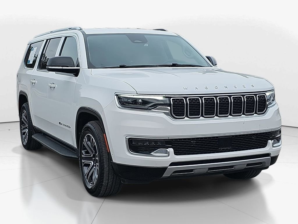 Used 2024 Jeep Wagoneer L Series II image 2