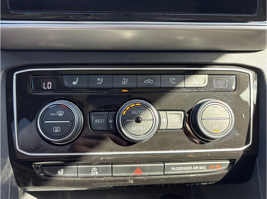Used 2019 Volkswagen Atlas SEL Premium AWD/4WD image 34