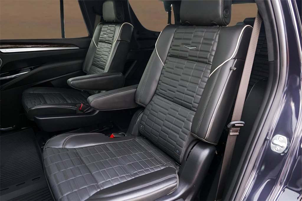 Certified 2025 Cadillac Escalade Sport Platinum w/ LPO, ONYX Package image 25