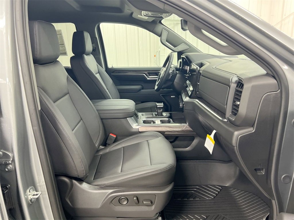 New 2026 Chevrolet Silverado 1500 LTZ w/ Z71 Off-Road Package image 22