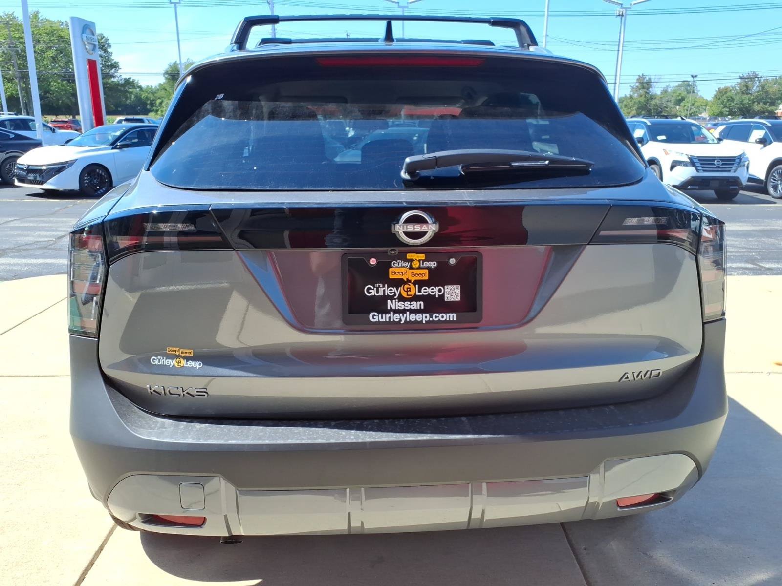 New 2027 Nissan Kicks SV AWD/4WD image 8