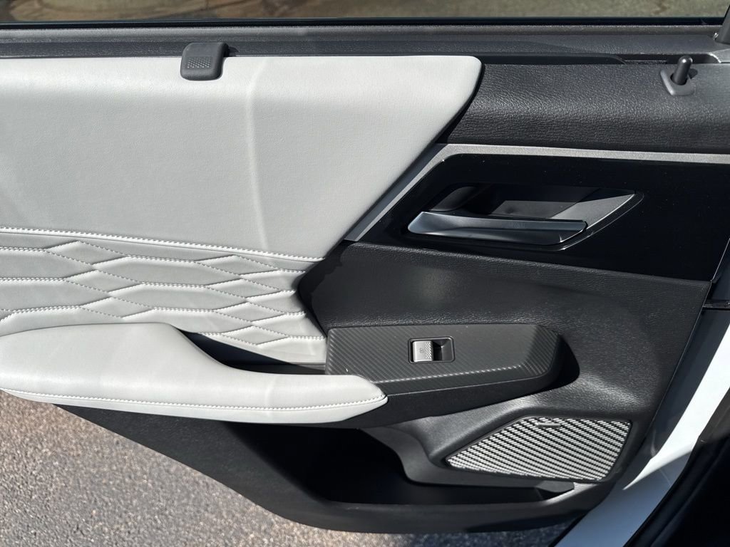 New 2026 Mitsubishi Outlander SEL FWD image 34