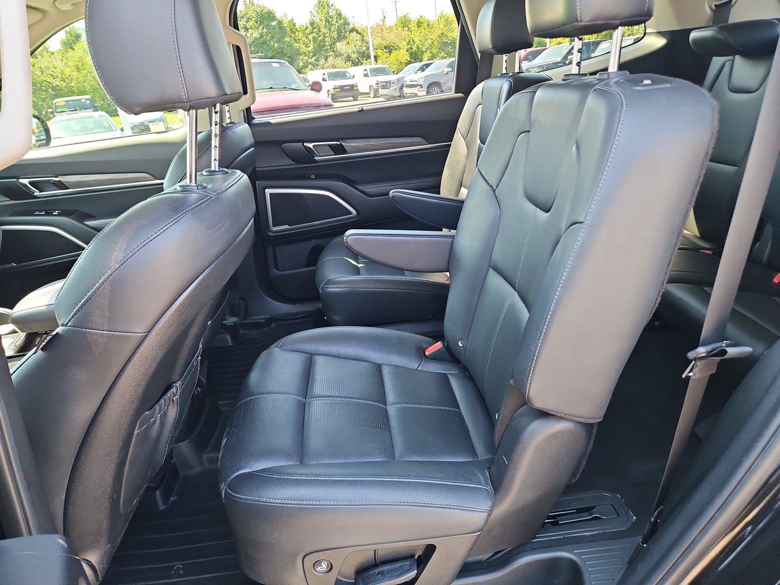 Used 2021 Kia Telluride EX w/ EX Premium Package FWD image 12