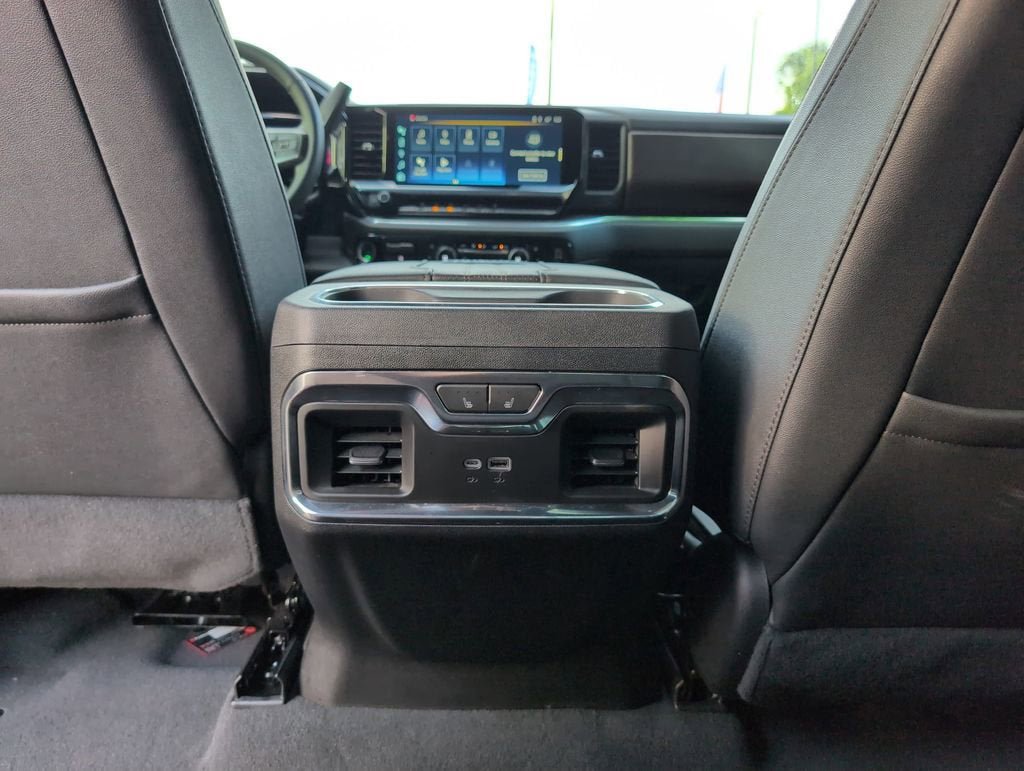 Used 2024 Chevrolet Silverado 3500 High Country w/ High Country Premium Package image 30