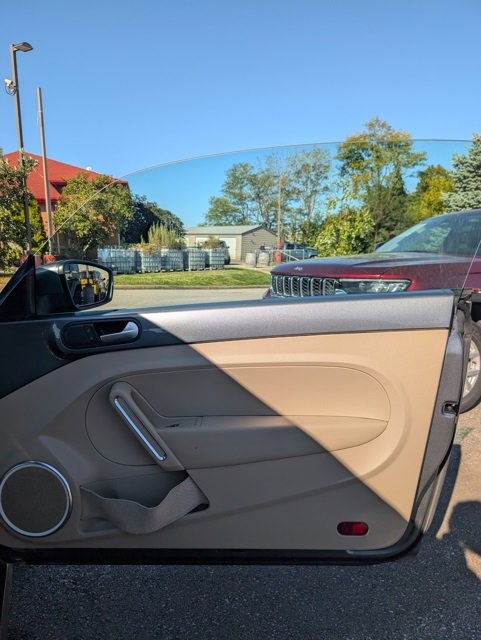 Used 2013 Volkswagen Beetle 2.5 image 18