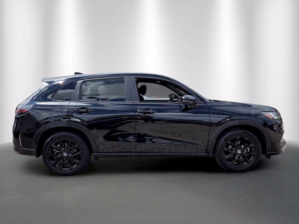 Certified 2024 Honda HR-V Sport image 2
