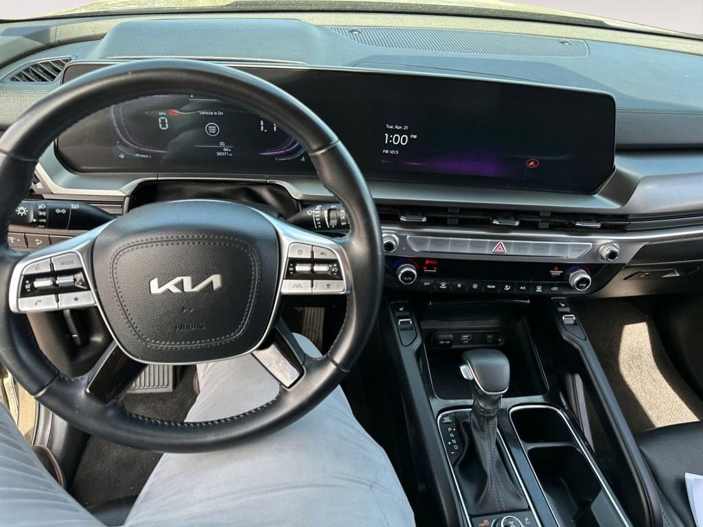 Used 2025 Kia Telluride S AWD/4WD image 10