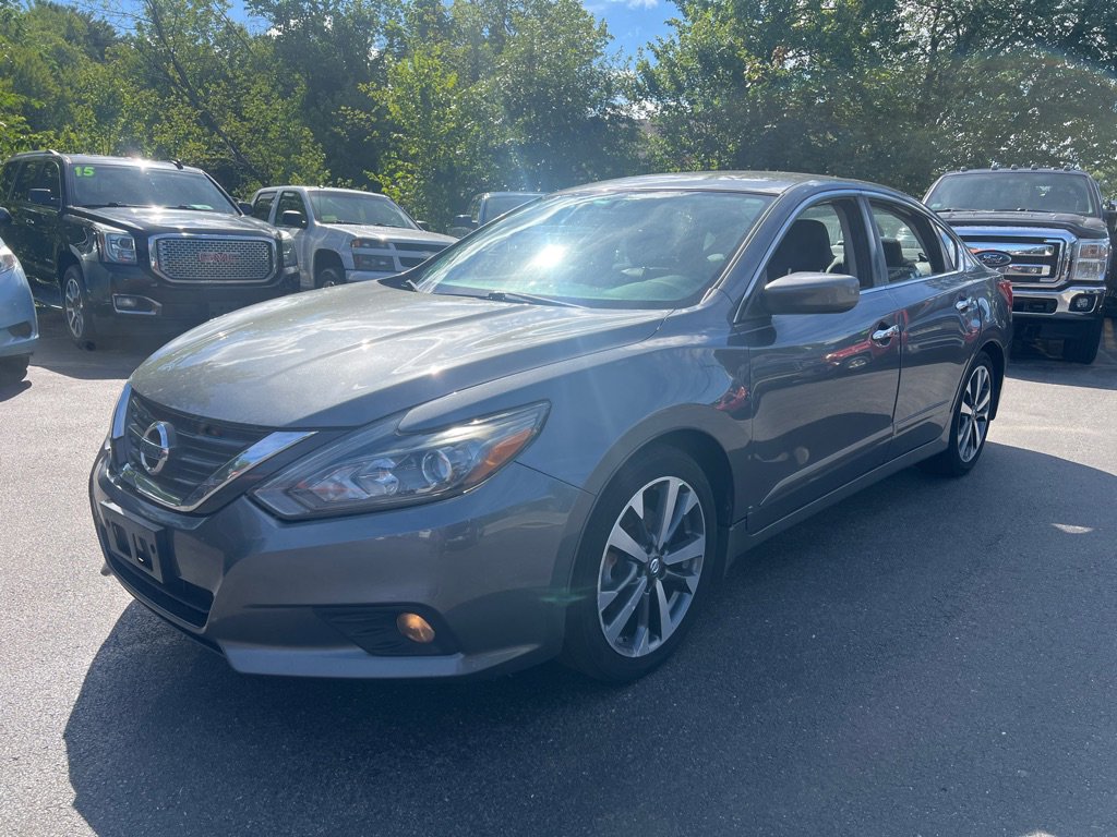 Used 2016 Nissan Altima 2.5 SR image 1