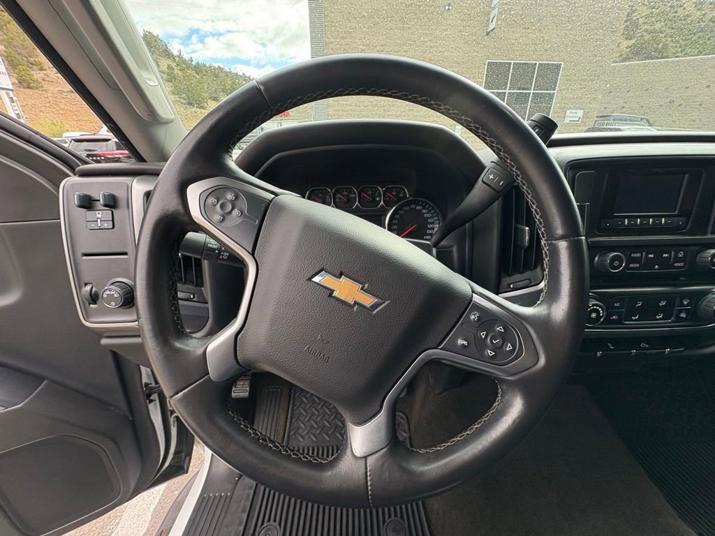 Used 2015 Chevrolet Silverado 2500 LT RWD image 2