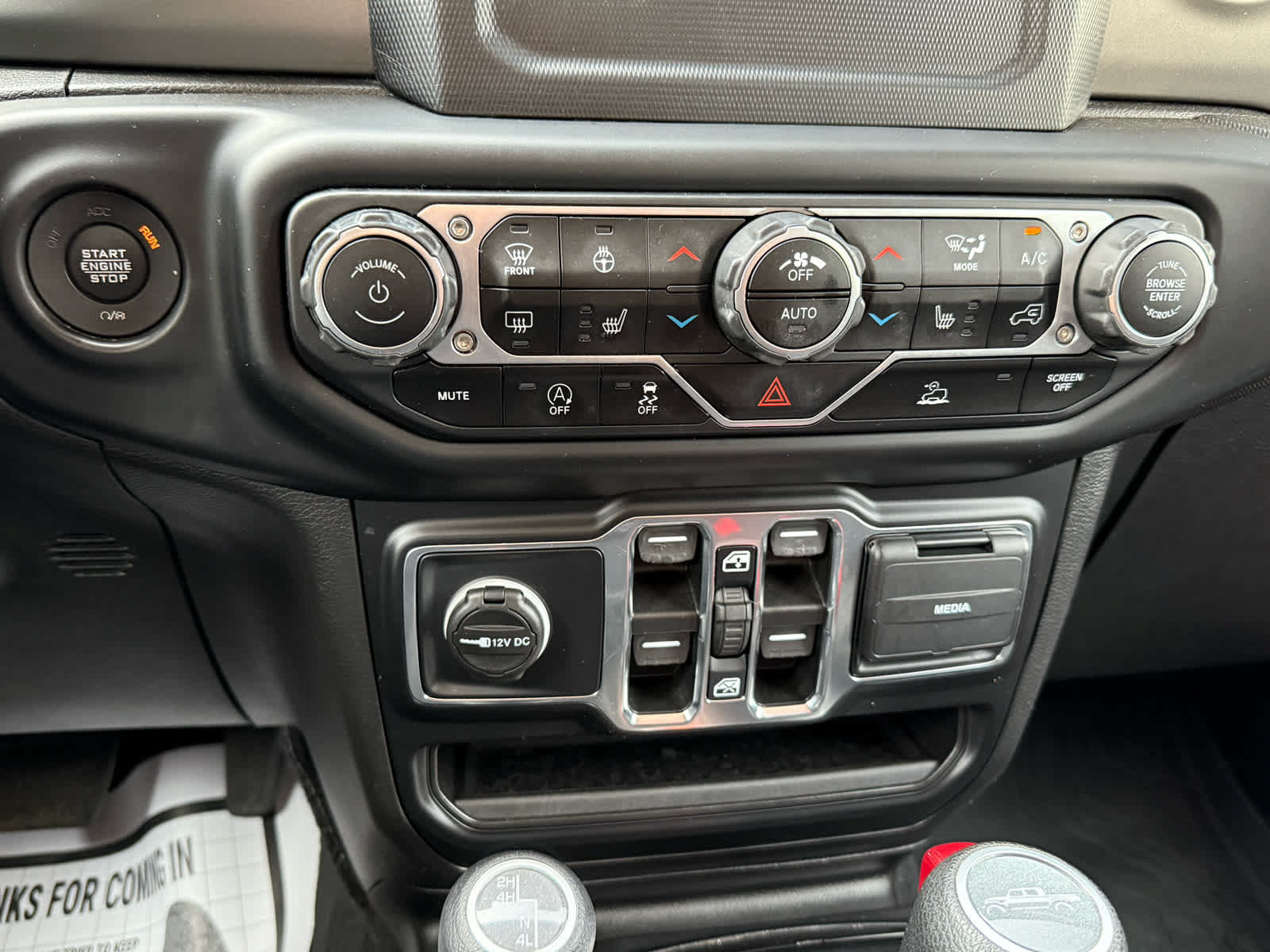 Used 2021 Jeep Gladiator Sport AWD/4WD image 19