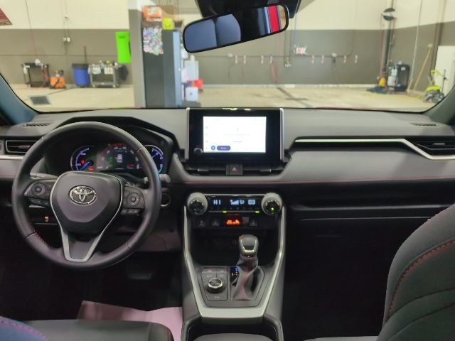 Used 2023 Toyota RAV4 SE w/ Weather & Moonroof Package AWD/4WD image 5