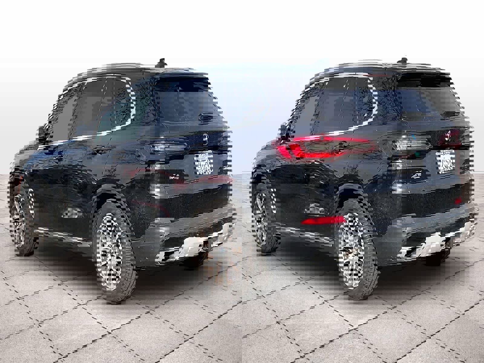 Used 2023 BMW X5 xDrive45e w/ Executive Package image 12