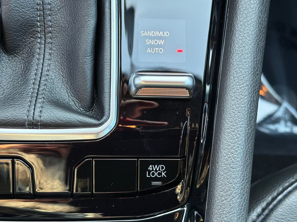 Used 2026 Jeep Compass Limited AWD/4WD image 30