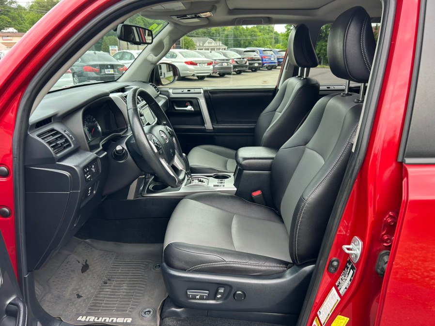 Used 2017 Toyota 4Runner SR5 Premium AWD/4WD image 16