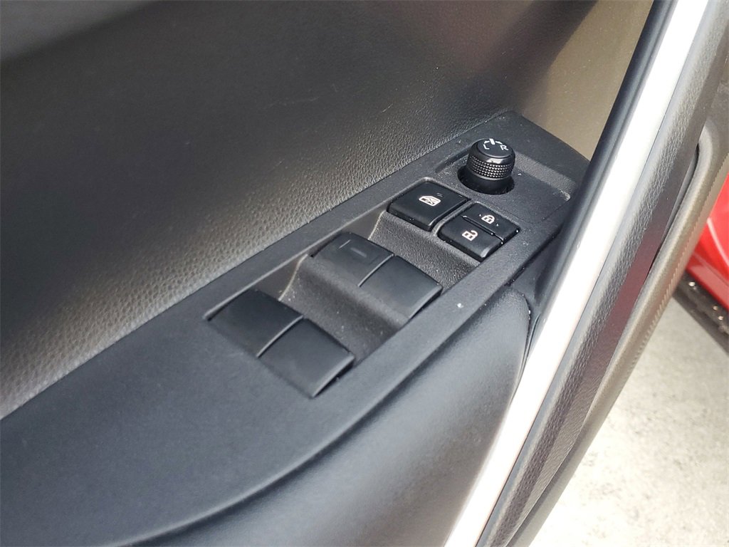 Used 2023 Toyota Corolla Cross XLE image 20