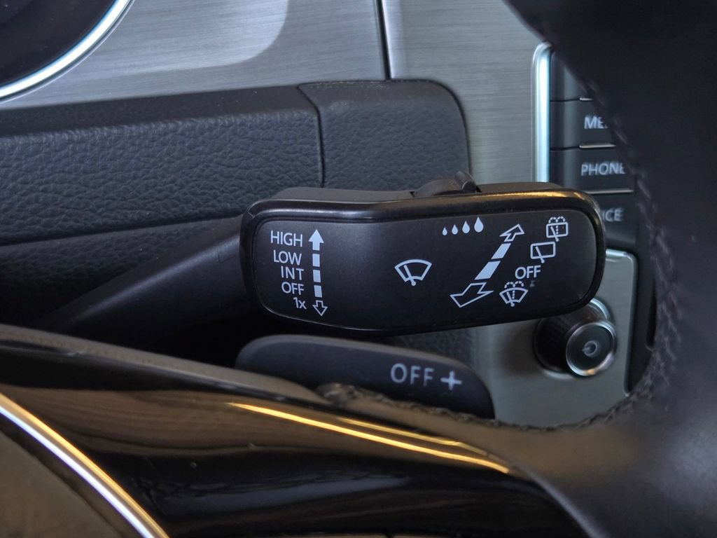 Used 2015 Volkswagen Golf S FWD image 21
