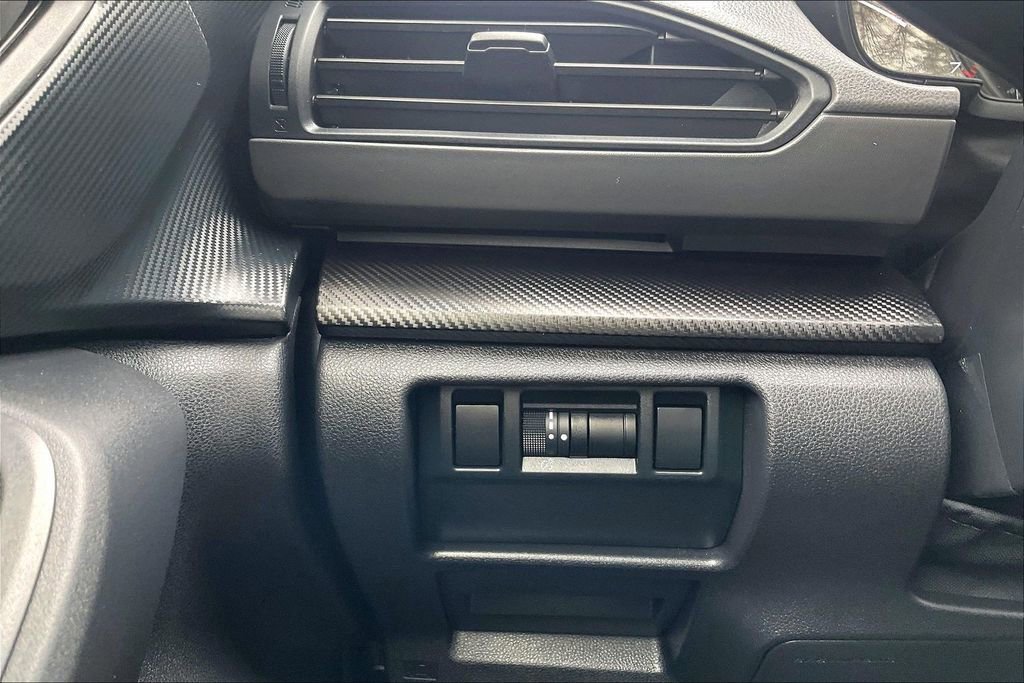 Used 2024 Subaru Crosstrek 2.0i image 34