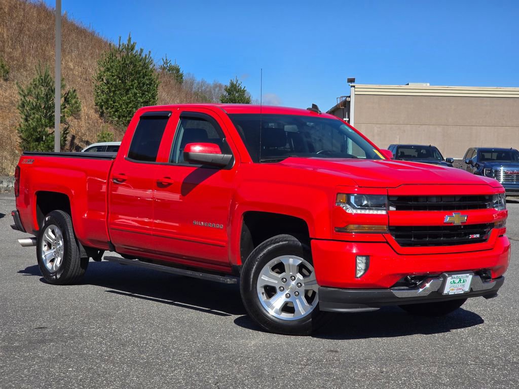 Used 2017 Chevrolet Silverado 1500 LT w/ All Star Edition image 12