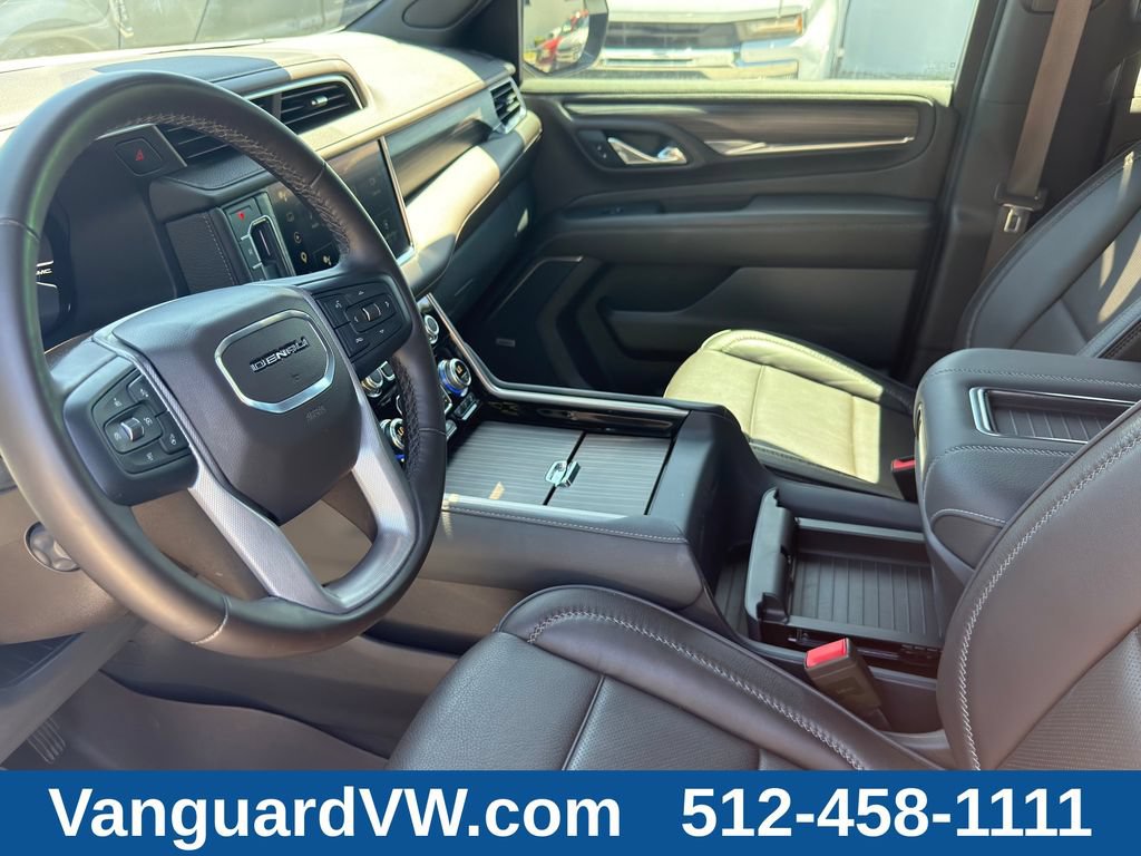 Used 2024 GMC Yukon Denali AWD/4WD image 14