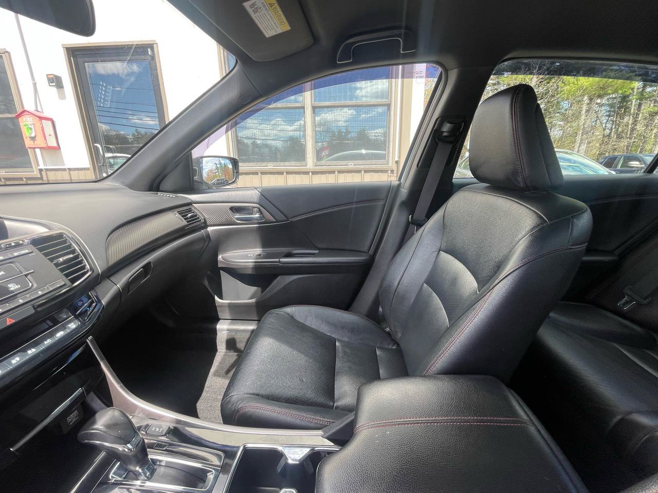 Used 2017 Honda Accord Sport Special Edition image 16