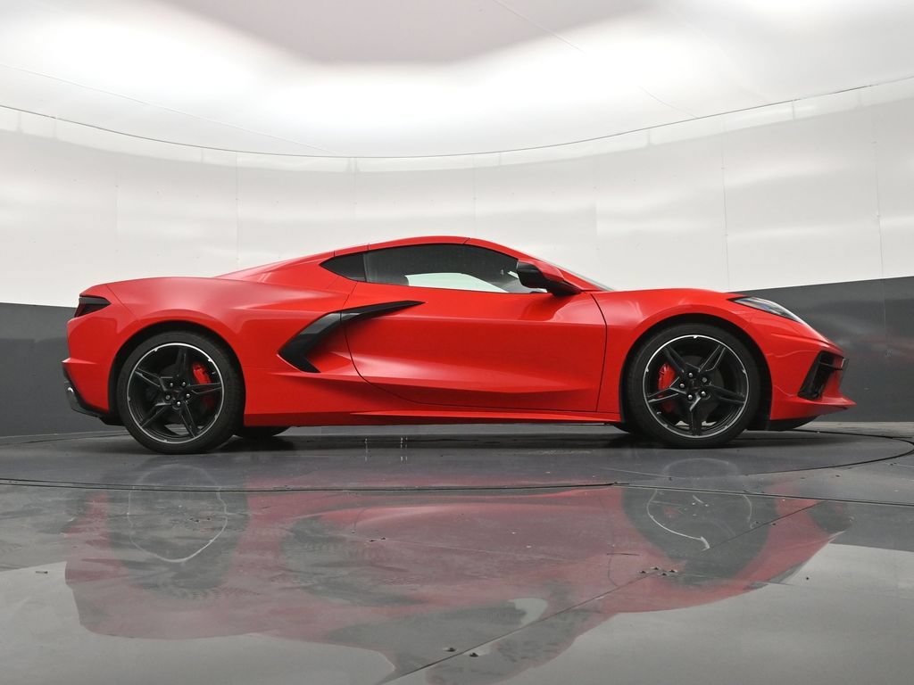 Used 2024 Chevrolet Corvette Stingray Preferred Cpe w/ 2LT RWD image 28