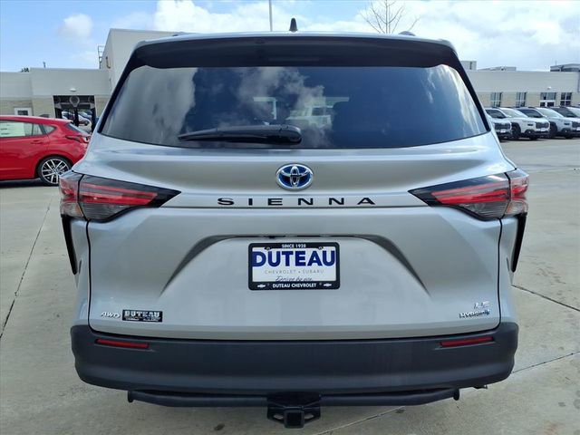 Used 2021 Toyota Sienna LE w/ LE Plus Package image 6