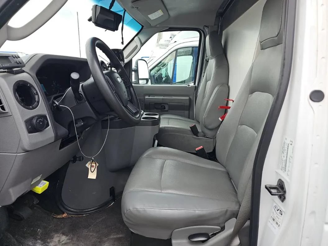 Used 2023 Ford E-350 and Econoline 350 Super Duty w/ Power Windows & Locks Group RWD image 5