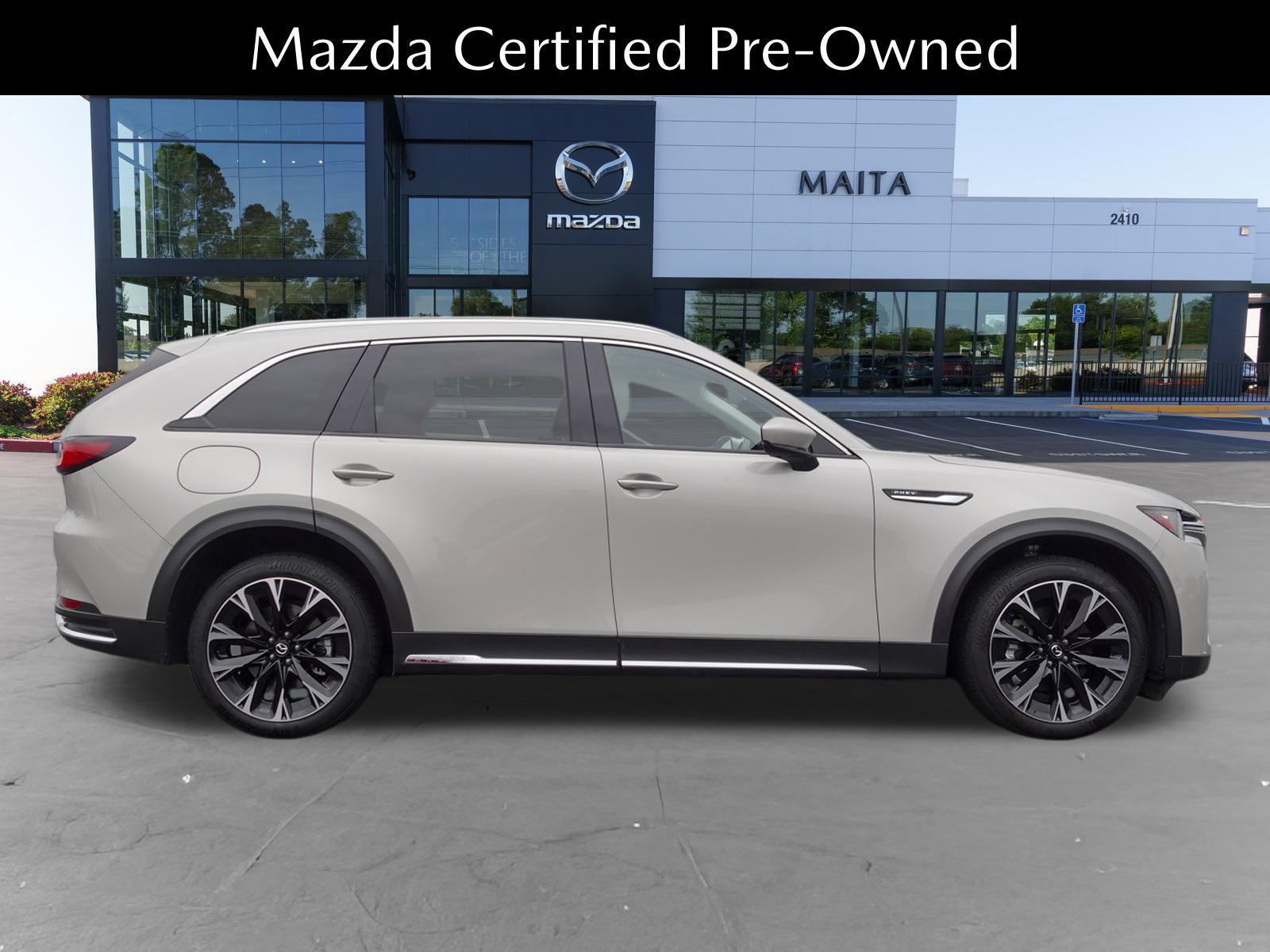 Used 2024 MAZDA CX-90 Plug-In Hybrid w/ Premium Pkg AWD/4WD image 2