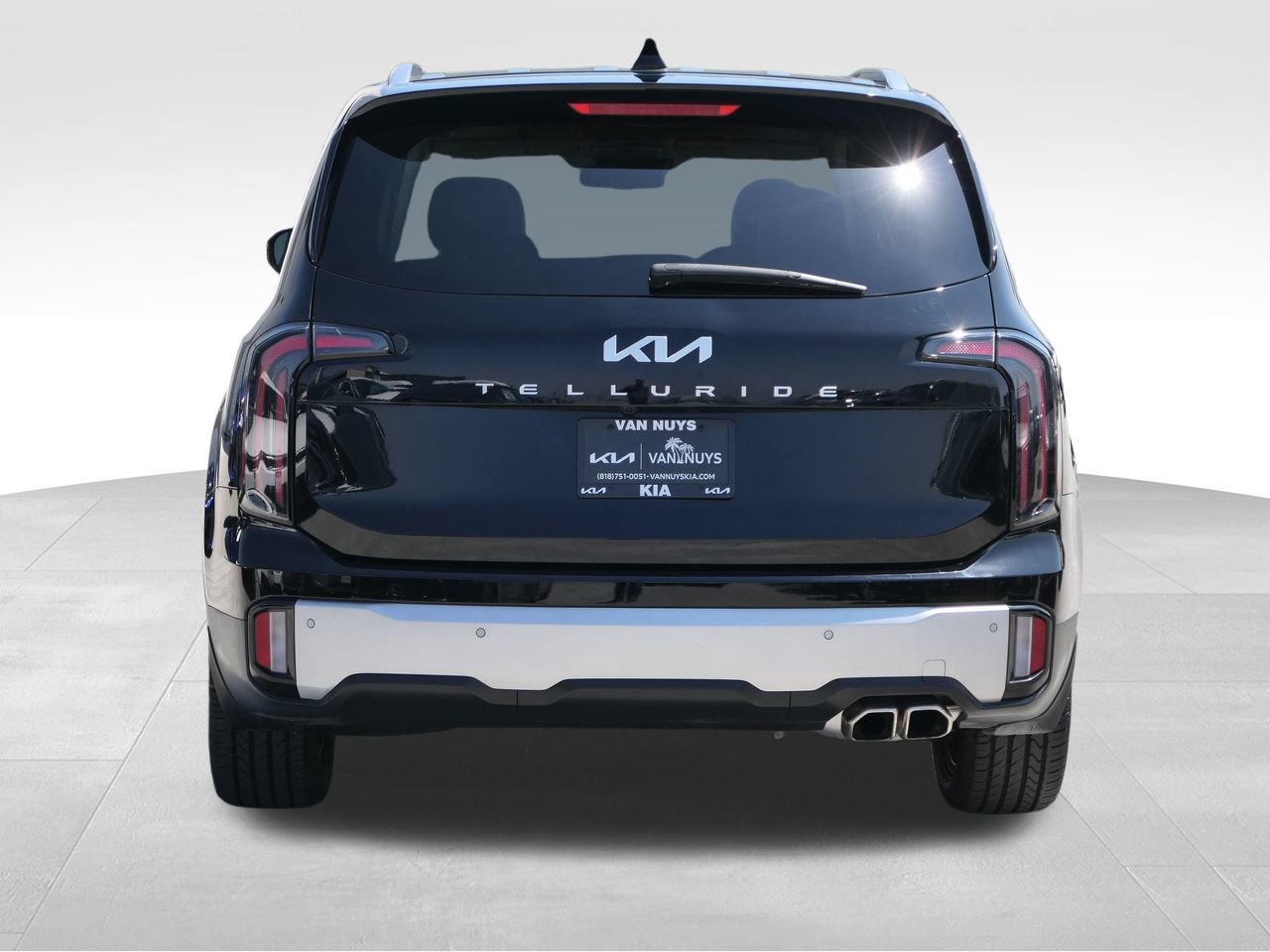 Used 2024 Kia Telluride EX w/ EX Captain's Chair Package FWD image 5