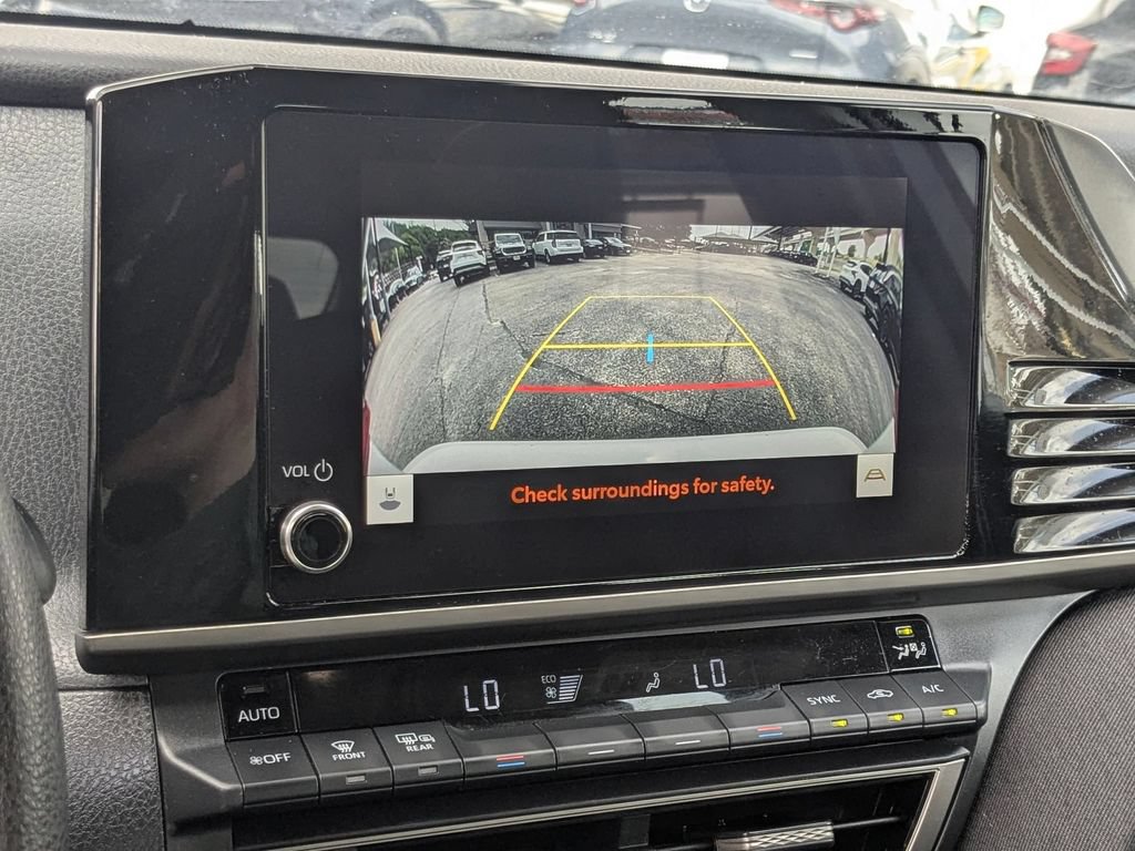 Used 2025 Toyota Camry LE FWD image 20