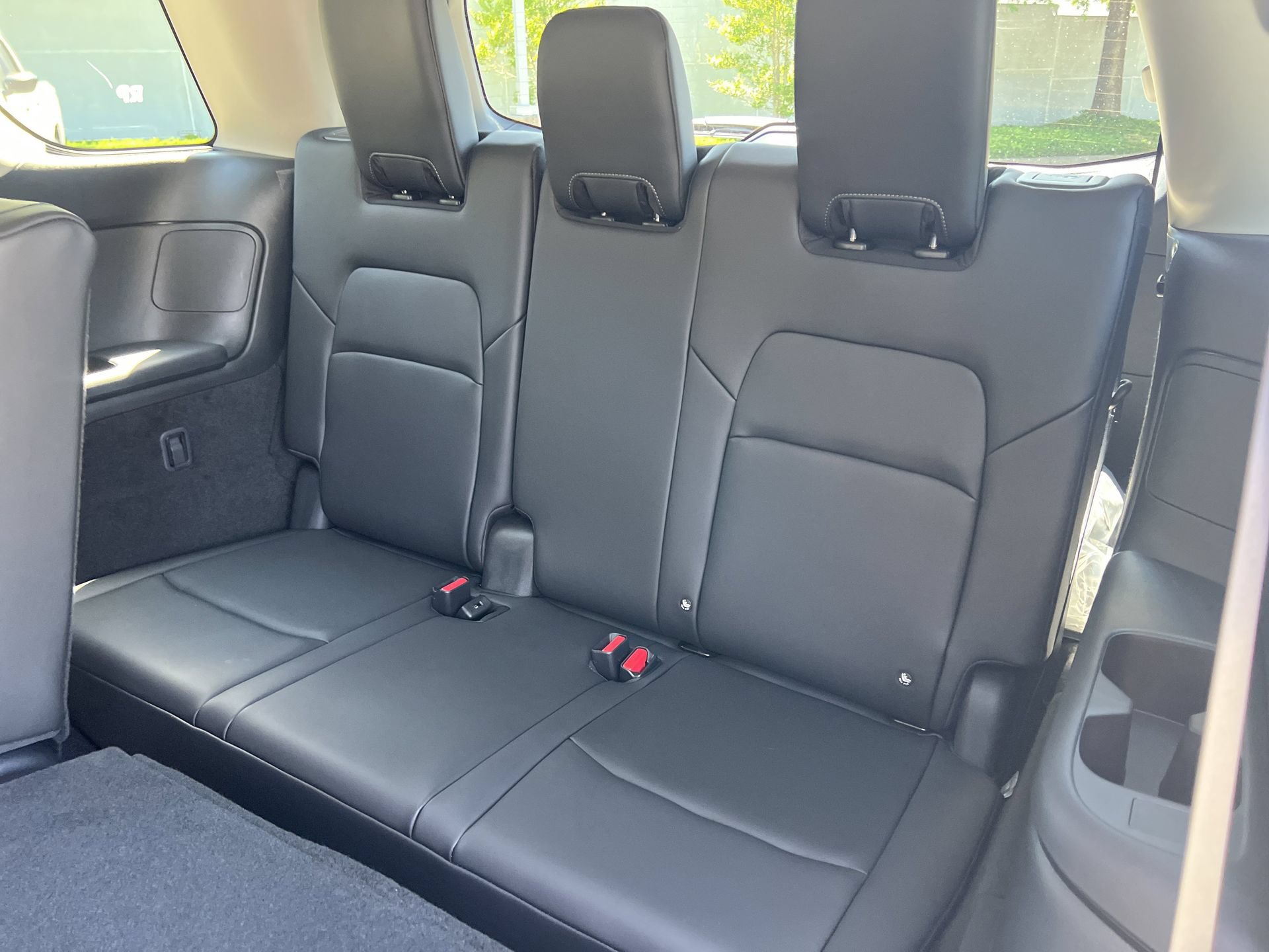 New 2026 Nissan Pathfinder SL w/ Cargo Package FWD image 19