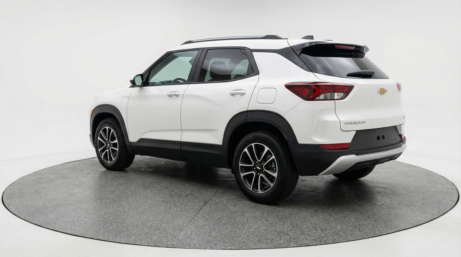 Used 2025 Chevrolet TrailBlazer LT image 6