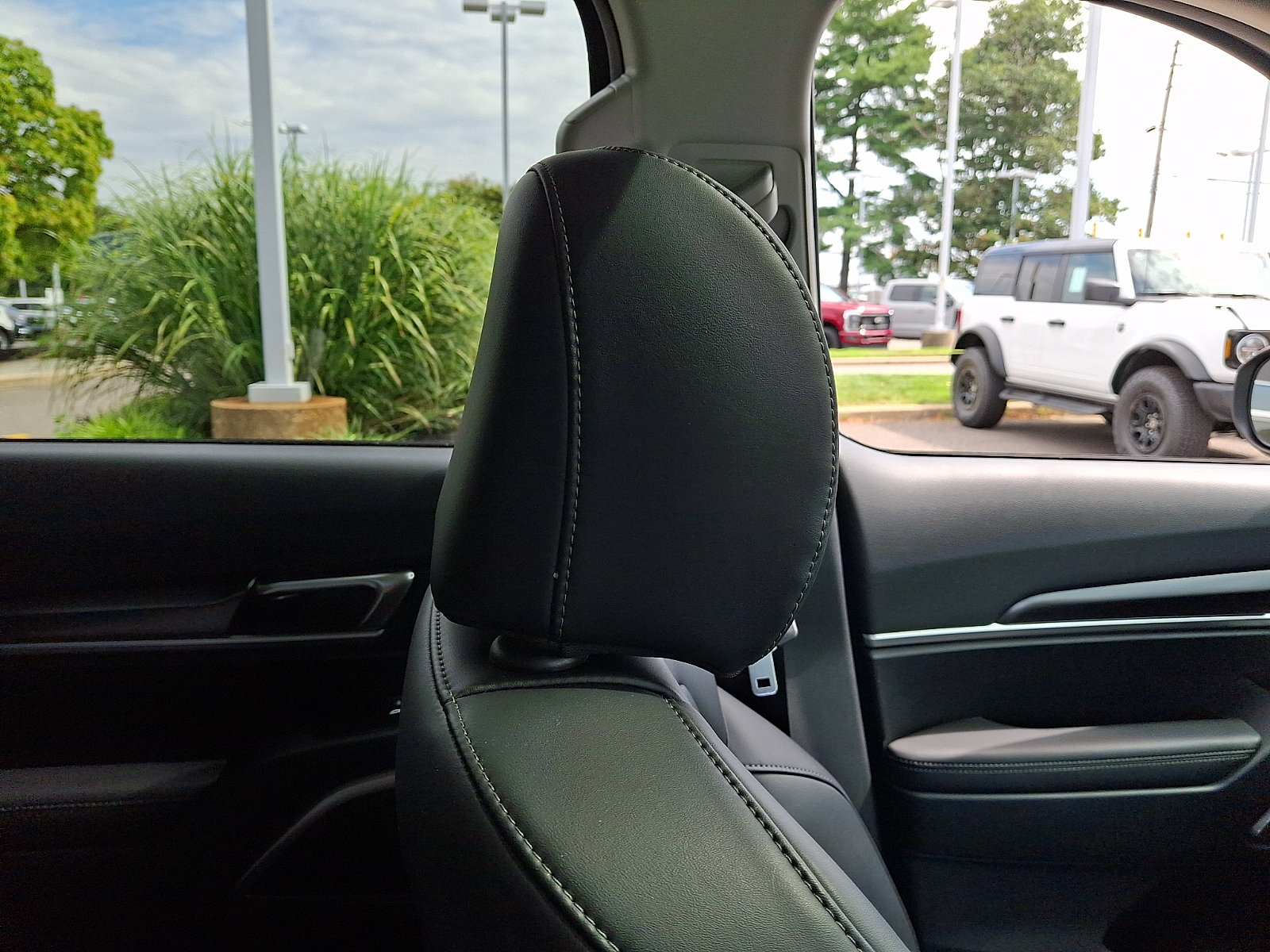 Used 2025 Kia Telluride S AWD/4WD image 12
