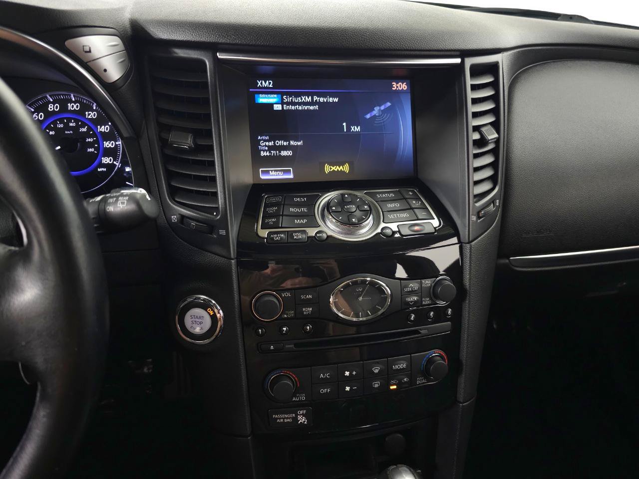 Used 2017 INFINITI QX70 AWD w/ Premium Package image 22