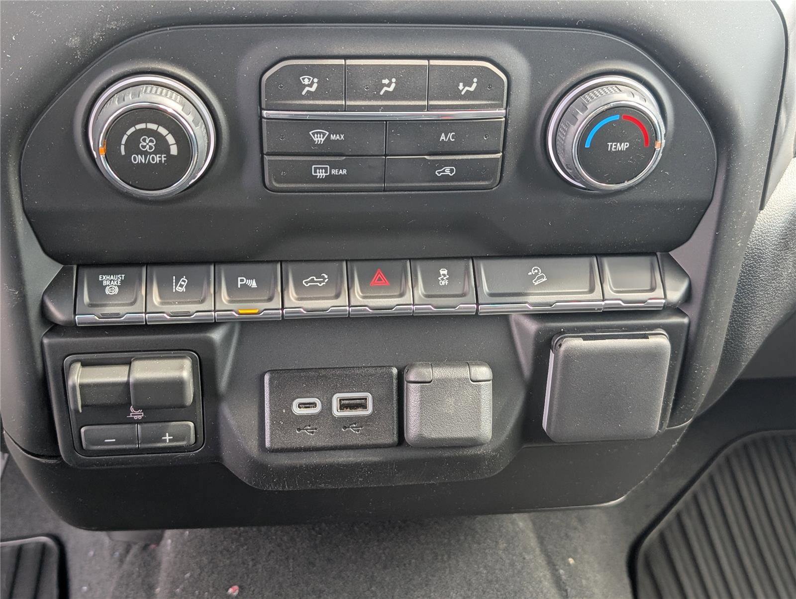 New 2026 Chevrolet Silverado 2500 Custom w/ Custom Value Package AWD/4WD image 23